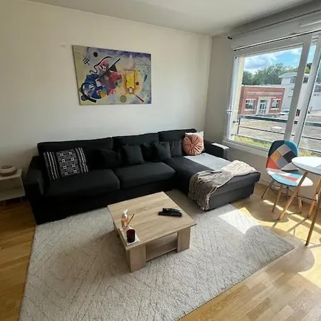 Pres De La Defense Et Paris Apartment Suresnes