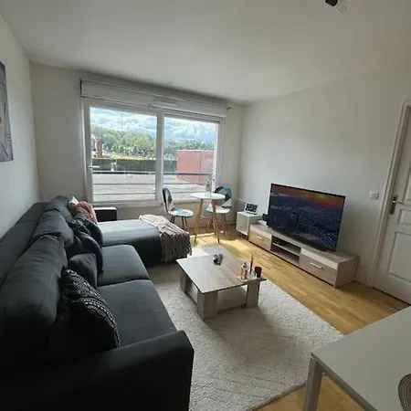 Apartment Pres De La Defense Et Paris *